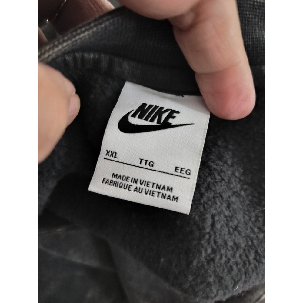M1138) Nike Sportswear Club Graphic XXL Fleece Crewneck Sweatshirt Anthracite - Picture 7 of 10